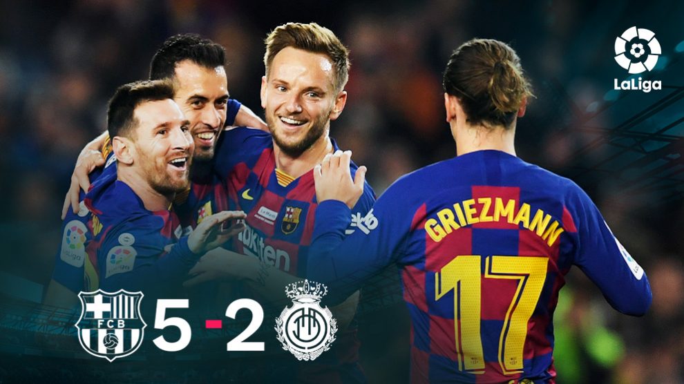 Leo Messi celebra con sus compañeros otro partido monumental.