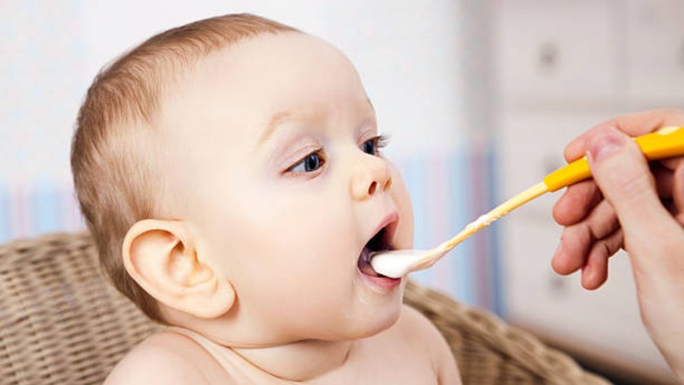 Descubre cuándo se deben introducir los alimentos con gluten en los bebes