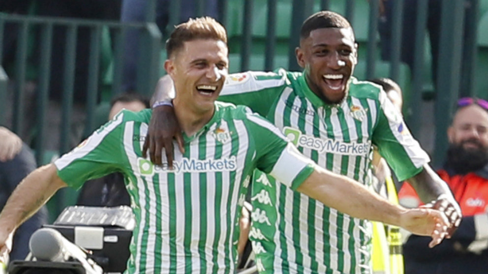 Joaquín Sánchez celebra su ‘hat-trick’ al Athletic. (EFE)