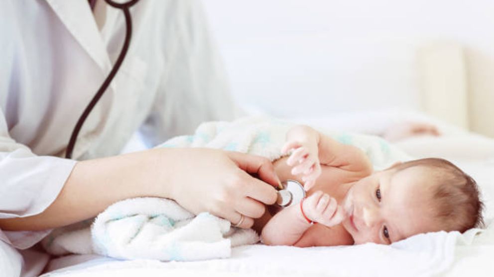 Descubre qué es el pulmón húmedo del bebé y cómo tratar