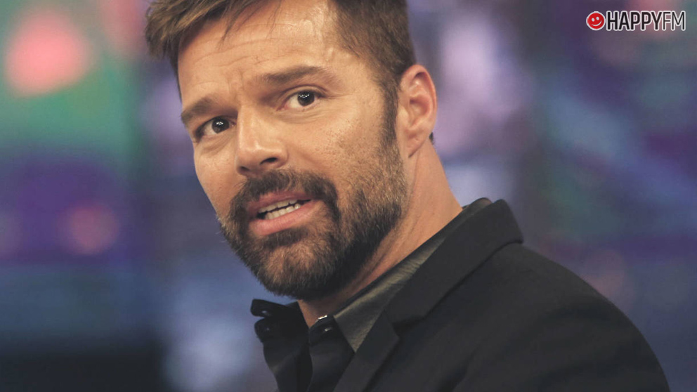 Ricky Martin impacta con este vídeo subido de tono