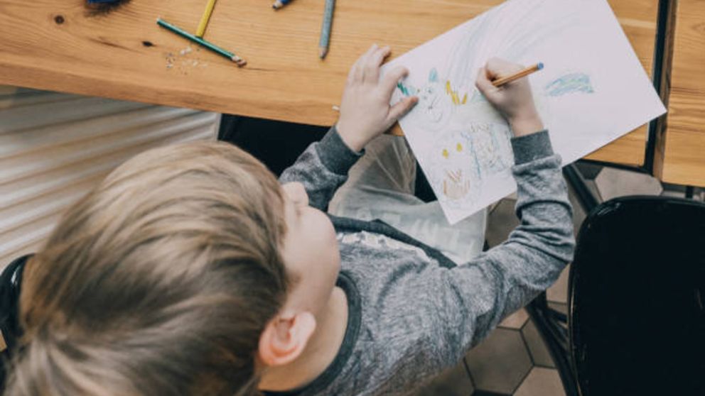 Descubre cómo el modo de dibujar de tu hijo puede determinar su inteligencia