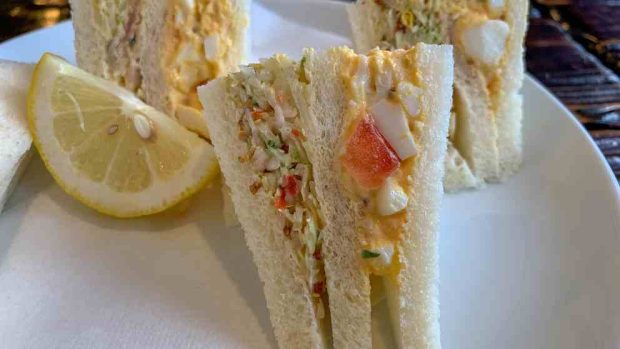 Pastelitos de atún y anchoas