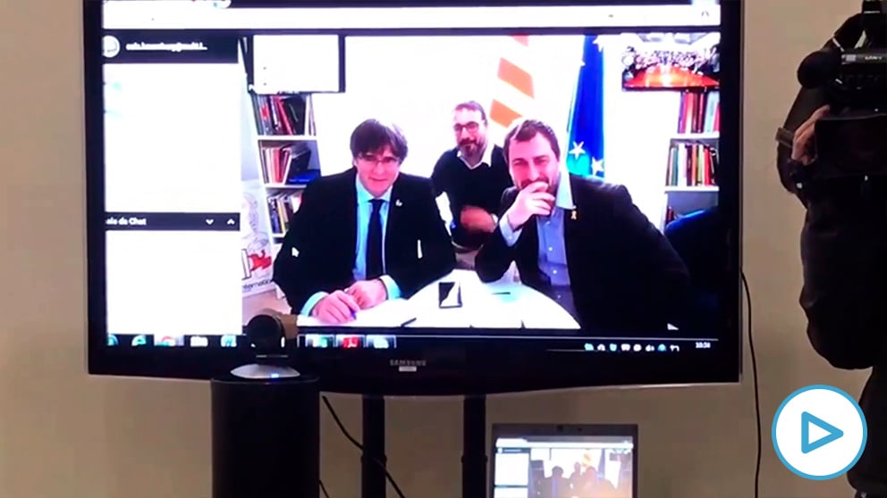 Carles Puigdemont, Quim Torra y Toni Comín celebran con euforia la sentencia de la justicia europea sobre Oriol Junqueras.