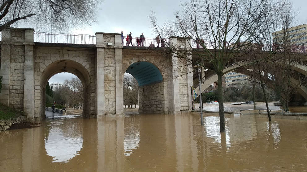 El Pisuerga, hoy, a su paso por Valladolid. (Ep)