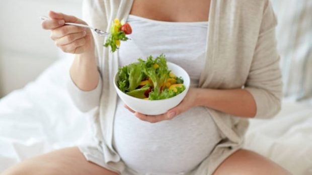 Trastornos digestivos en el embarazo: consejos y un menú para tratarlos