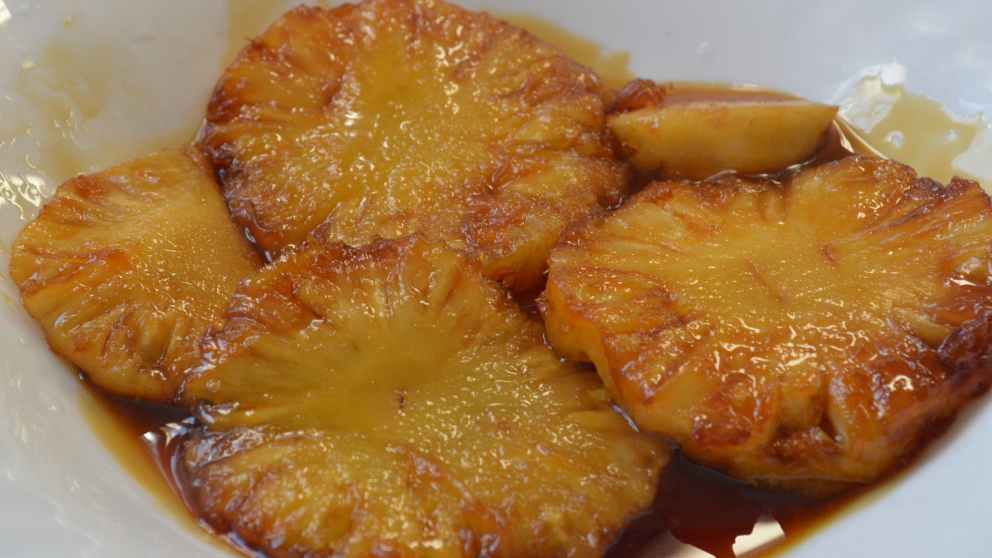 Receta de rico postre navideño de piña y turrón