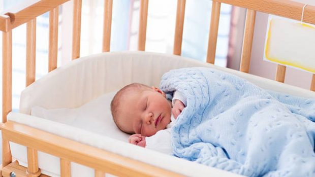 Consejos para elegir la ropa de cama del bebé