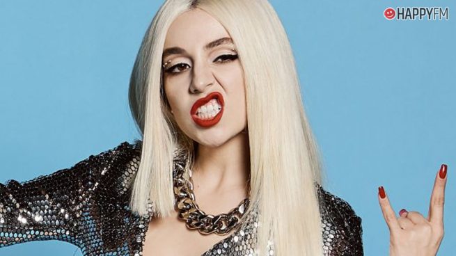 Ava Max vuelve a dejarnos sin palabras con la canción ‘On Somebody’