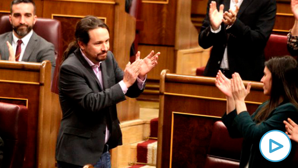 Pablo Iglesias, en la sesión de investidura. (Foto: Francisco Toledo)