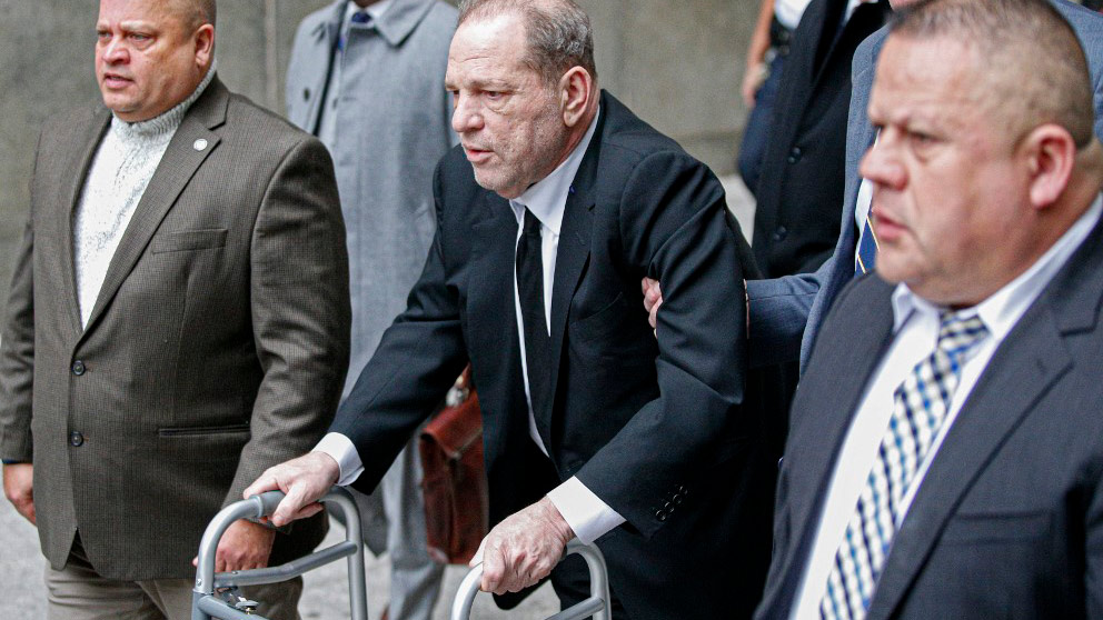 Harvey Weinstein llegando al juzgado de Nueva York donde se le juzgará por multitud de casos de acoso sexual. Foto: AFP