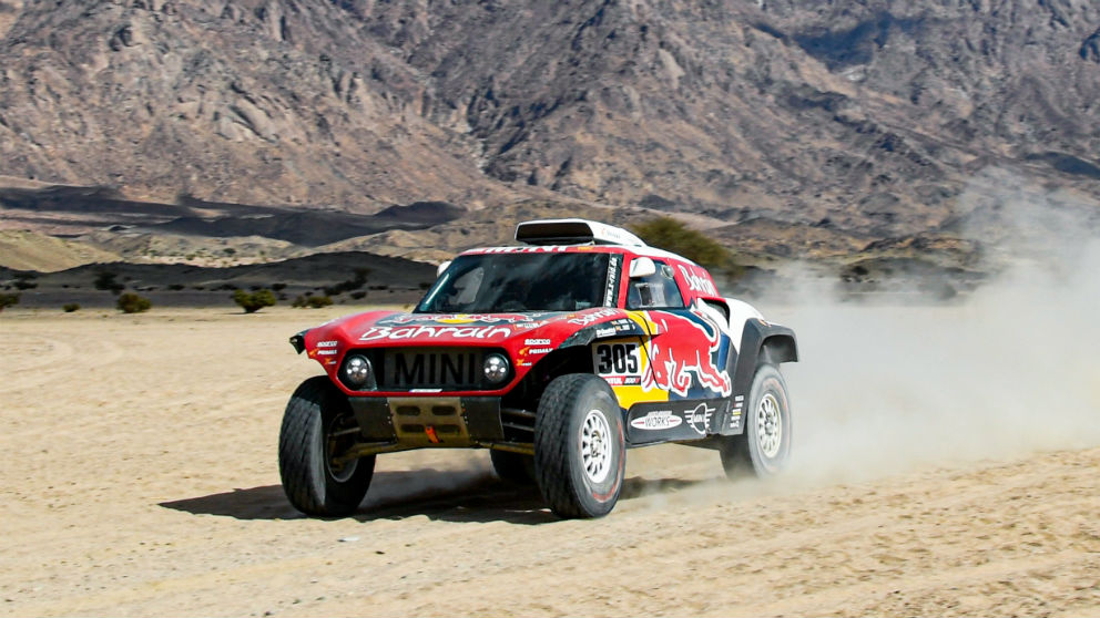 Carlos Sainz durante una etapa del Dakar 2020. (Foto: Europa Press)