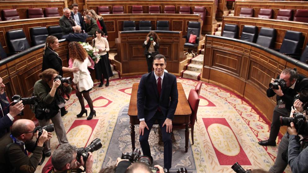 Pedro Sánchez tras ser investido presidente del Gobierno. Foto EP