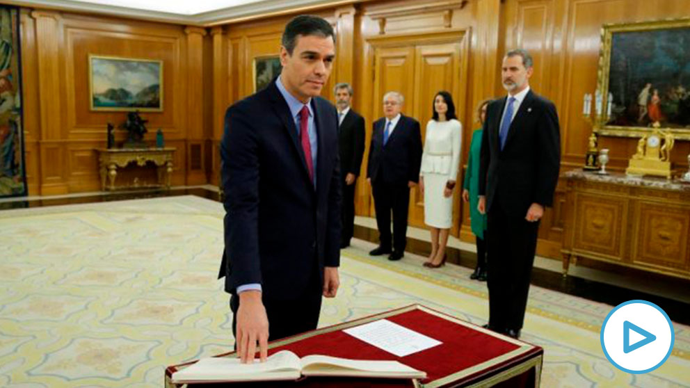 Pedro Sánchez jura su cargo como presidente ante el Rey. Foto EFE