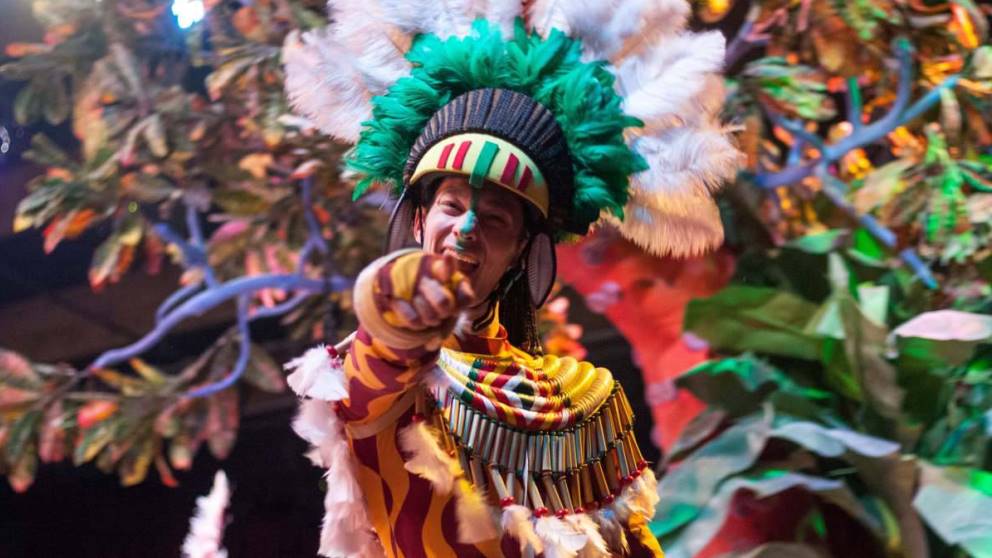 Un disfraz, mucha alegría… y a las calles a disfrutar de la fiesta carnavalera