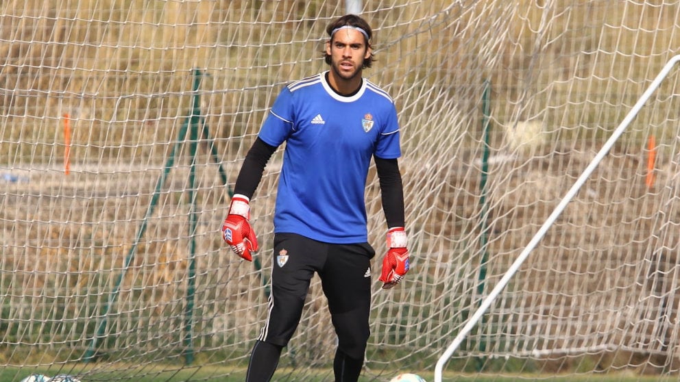 José Antonio Caro entrenando con la Ponferradina. (@Jose13Caro)