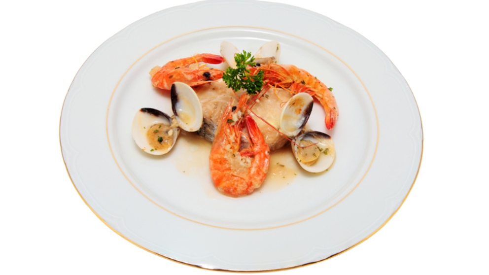 Merluza con salsa de gambas