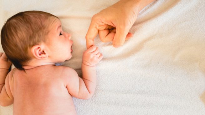 Una mujer vacunada contra el coronavirus da a luz a un bebé con anticuerpos