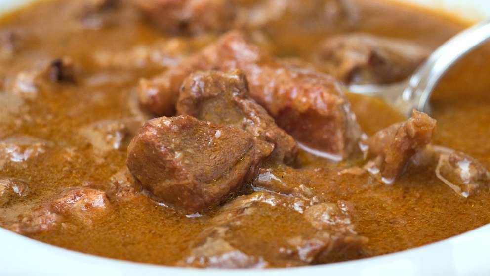 Cómo ablandar carne dura ya cocinada