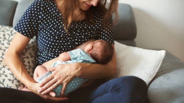 Desaparecer Pase para saber política Lactancia materna: ¿Es posible dar el pecho estando embarazada?