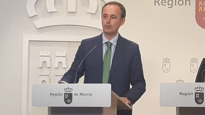 Vox desbloquea los presupuestos de Murcia sin introducir cambios en el PIN parental