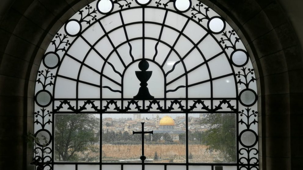 Las vistas de Jerusalen desde la Iglesia del Dominus Flevit en el monte de los Olivos.