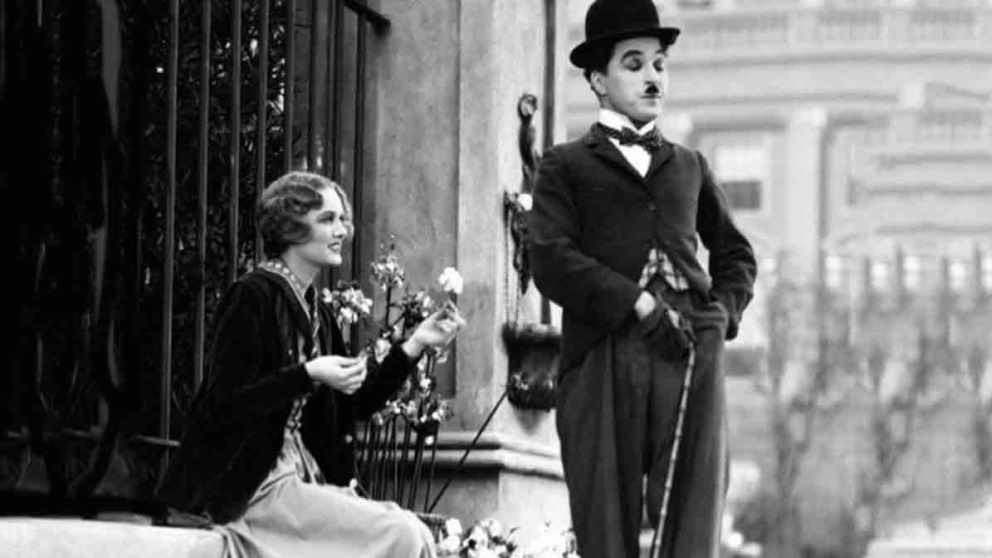 Charles Chaplin es uno de los clásicos disfraces cuando llega el Carnaval