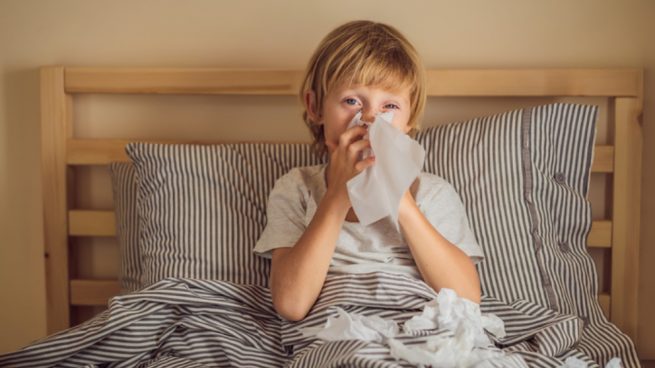 Cómo actuar ante tos y dolor de garganta en niños