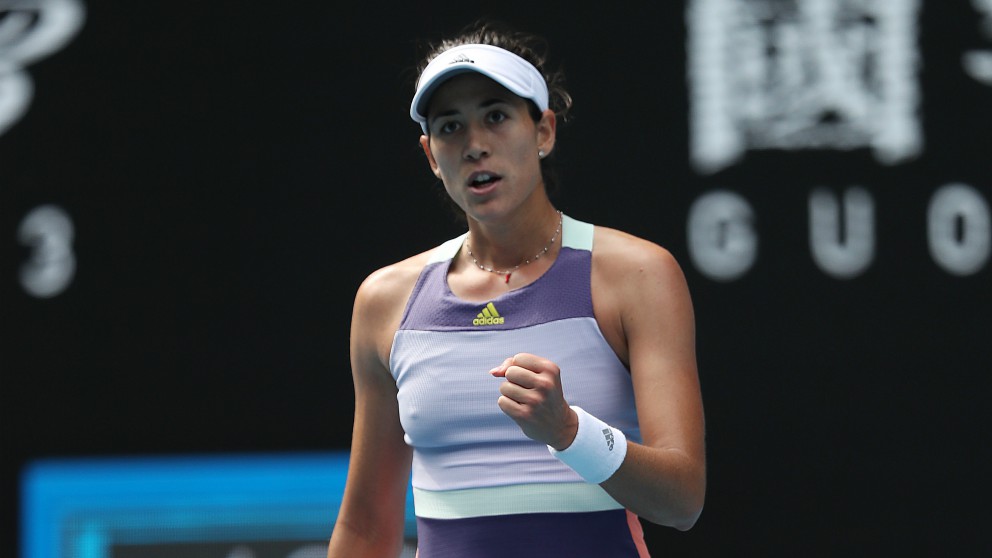 Garbiñe celebra un punto ante Bertens. (Getty)