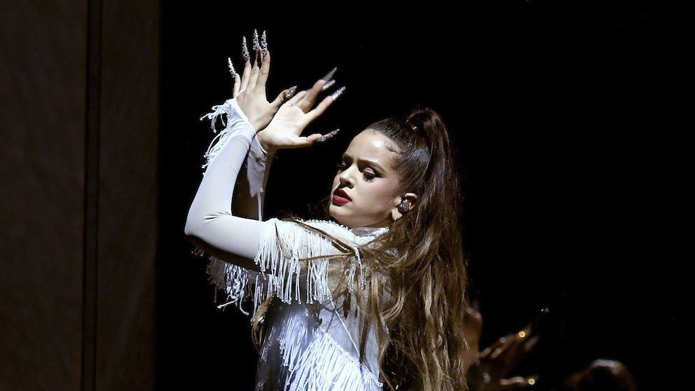 La aplaudida actuación de Rosalía en los Grammy 2020