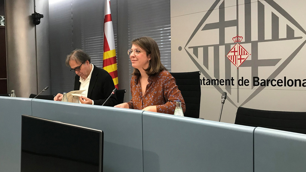 La teniente de alcalde de Urbanismo, Movilidad y Ecología de Barcelona, Janet Sanz, y el teniente de alcalde de Cultura, Joan Subirats, Foto: EP