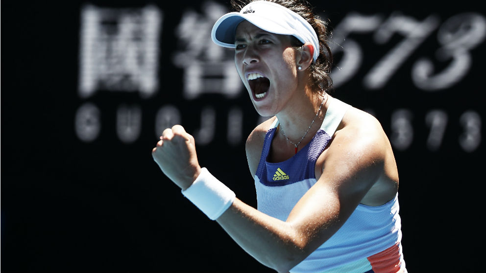 Garbiñe Muguruza celebra su victoria ante Pavlyuchenkova en Australia. (Getty)