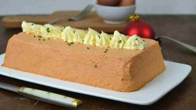 Pastel frío de pimientos de piquillo y cebolla