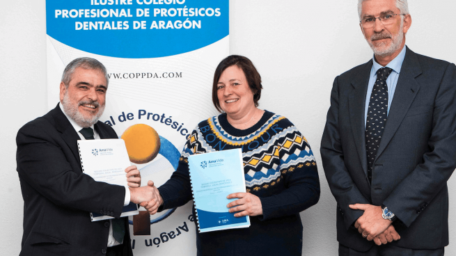 AMA Vida firma con el Colegio Profesional de Protésicos Dentales de Aragón la póliza colectiva de Vida