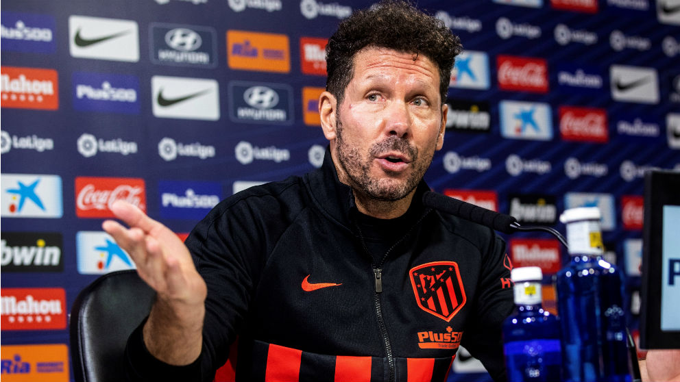 Simeone, durante la rueda de prensa previa al Real Madrid-Atlético. (EFE)