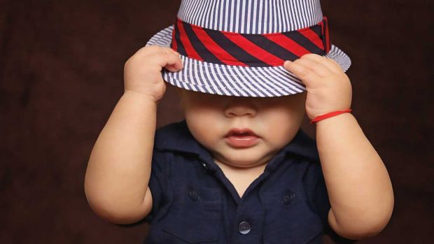 Niño con sombrero