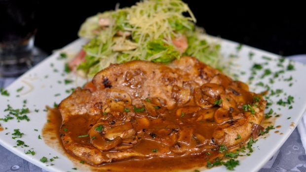Fricandó de pollo con champiñones