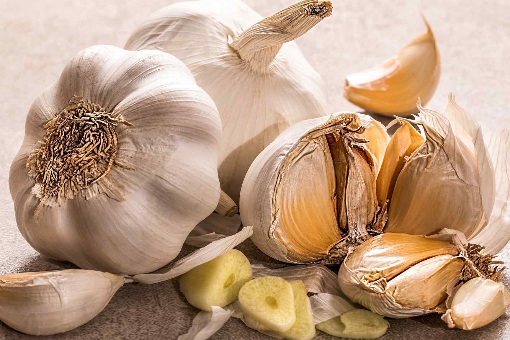 ¿Es verdad que consumir ajo en ayunas es bueno para nuestra salud?