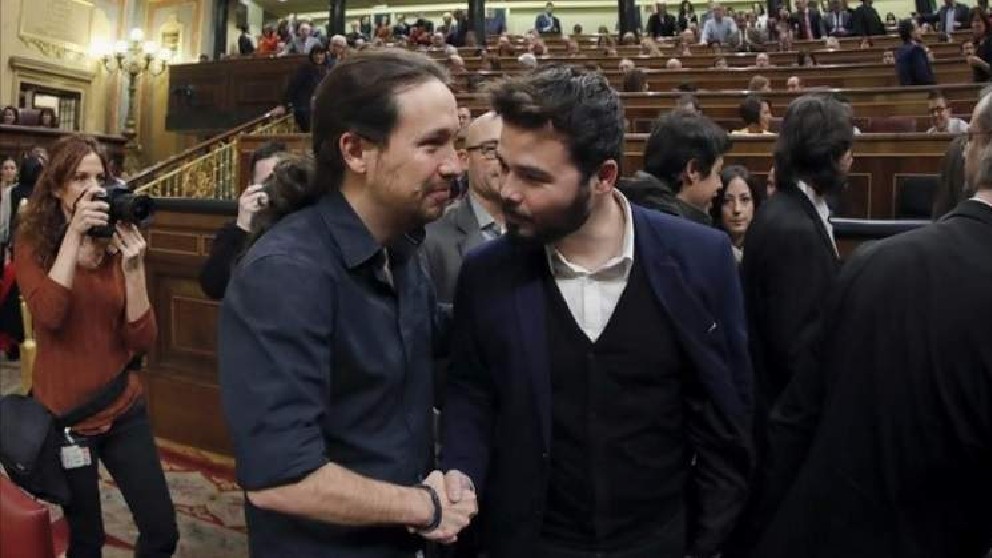 Pablo Iglesias y Gabriel Rufián. Foto: EFE