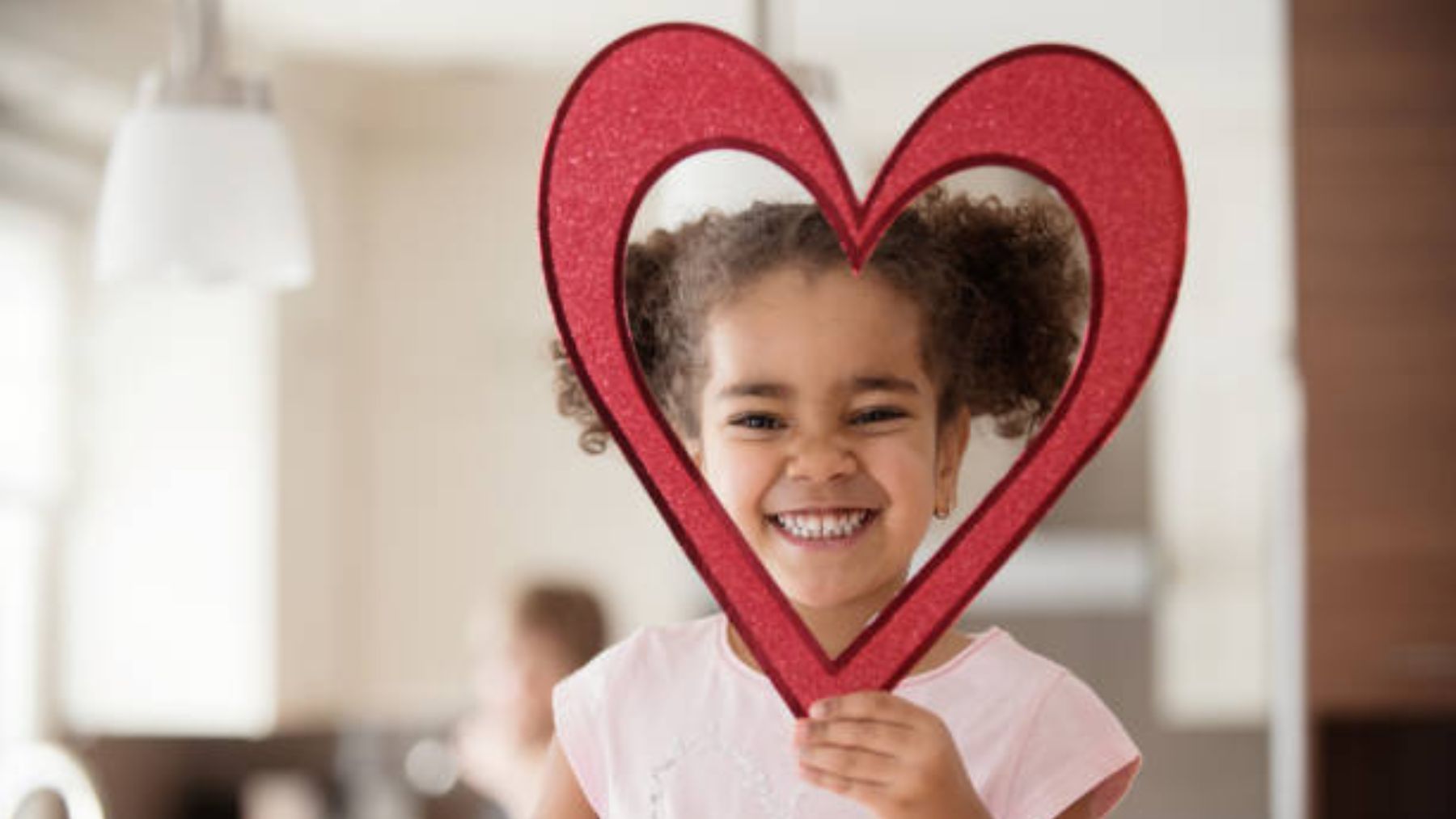 Descubre las frases de amor que dedicar a los niños en San Valentín