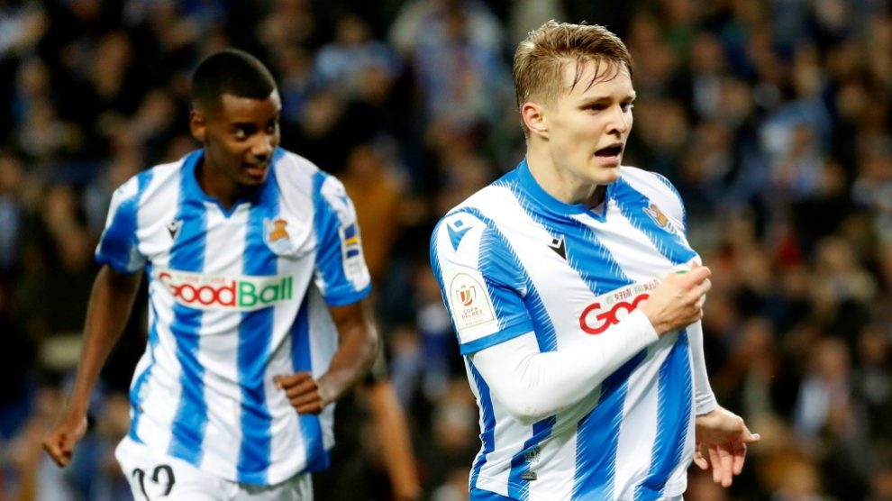 Martin Odegaard celebra su gol en el Real Sociedad – Mirandés. (EFE)