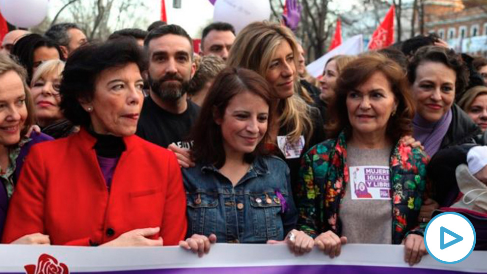 Begoña Gómez y las ministas de Pedro Sánchez. (Foto. PSOE)