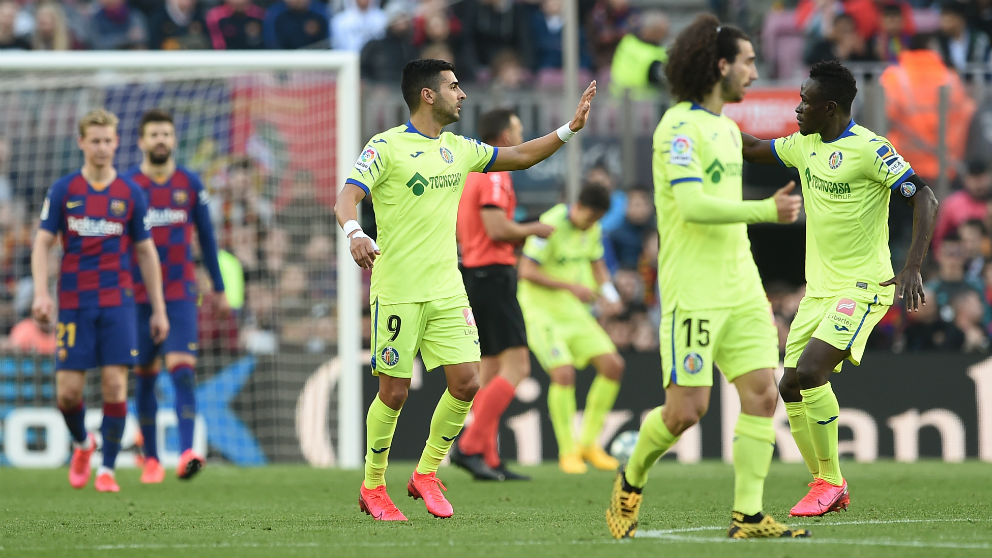 Ángel tras meter gol al Barcelona. (AFP)