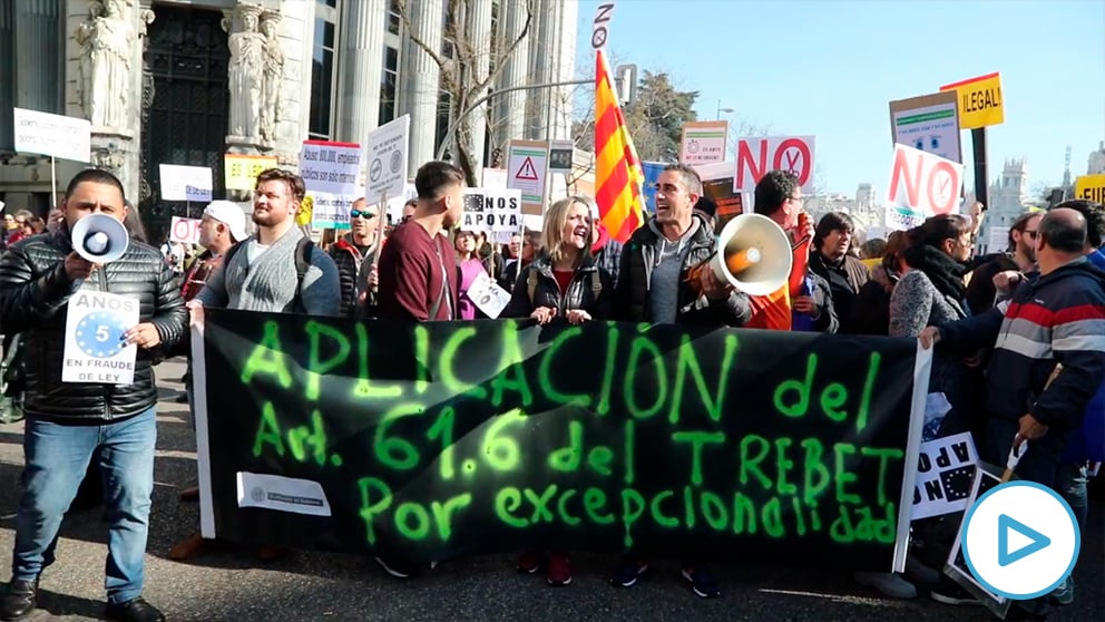 Manifestación de interinos en Madrid contra el abuso de la temporalidad en la Administración pública. (Imagen: OKDIARIO)