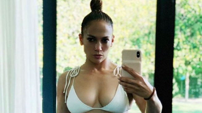 Instagram: Espectacular posado en bikini Jennifer López a sus casi 51 años
