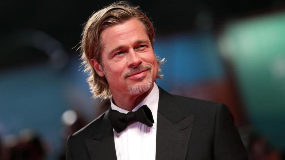 Parece ser que a Brad Pitt no le gusta ducharse…