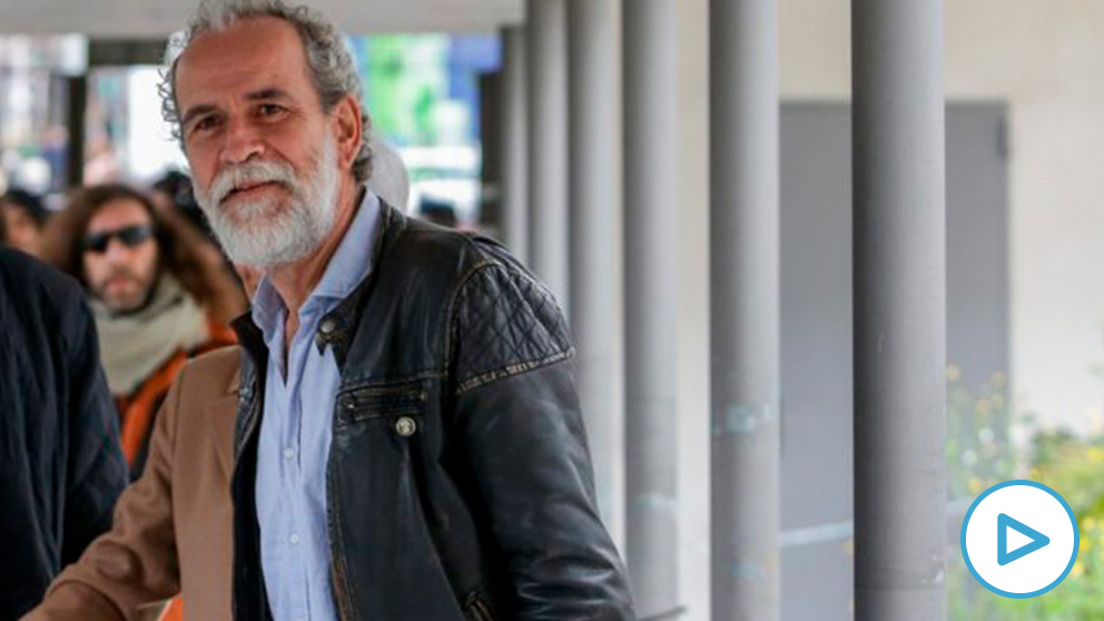 El actor Willy Toledo llega al juzgado para declarar acusado de un delito de ofensa religiosa. Foto: EP