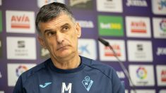 José Luis Mendilibar, entrenador del Eibar, en rueda de prensa. (@SDEibar)