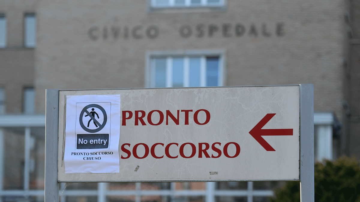 El pánico al coronavirus paraliza el fútbol italiano