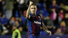 Roger Martí con el Levante. (@Roger27M)